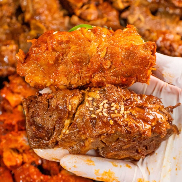 [3인분+3인분] 대용량 25년 전통 할매손맛 대왕 통뼈찜 1kg+1kg (매콤/간장)