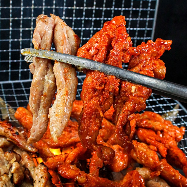 [특수부위!!] 야들야들 쫄깃~한 20년전통 순살 왕 닭목살 300g+300g+300g 초특가